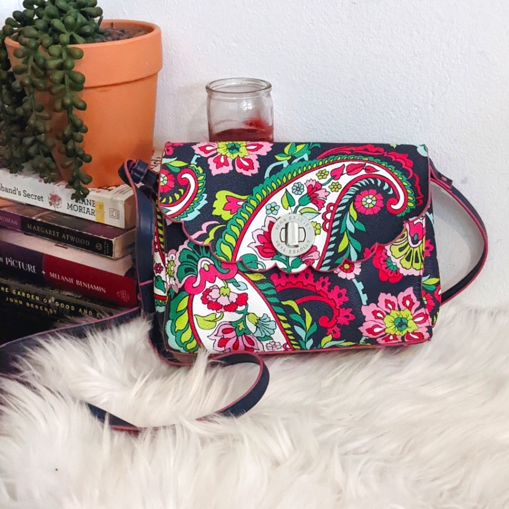 Vera Bradley Scalloped Hipster Crossbody Petal Paisley Shoulder Bag